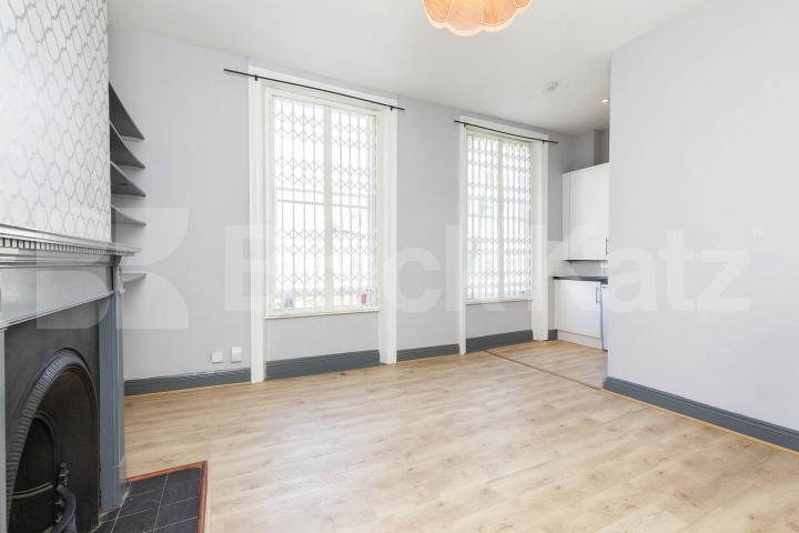 one bedroom property in a sought after area of Canonbury don't miss out Mildmay Grove South, Islington